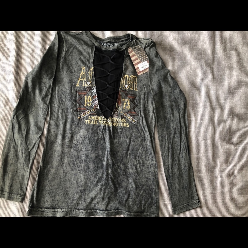 Buckle T shirt